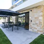 Ξενοδοχείο με διαμερίσματα Olivo Luxury