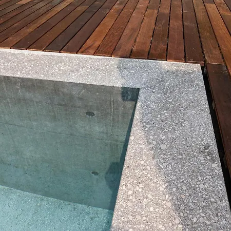 Olivo Luxury 아파트호텔 말세진느