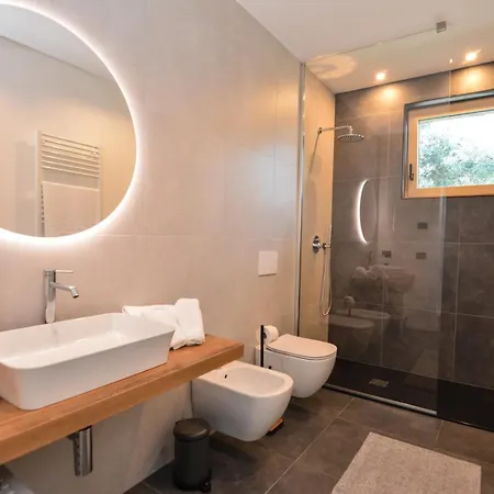 Olivo Luxury 4* 말세진느