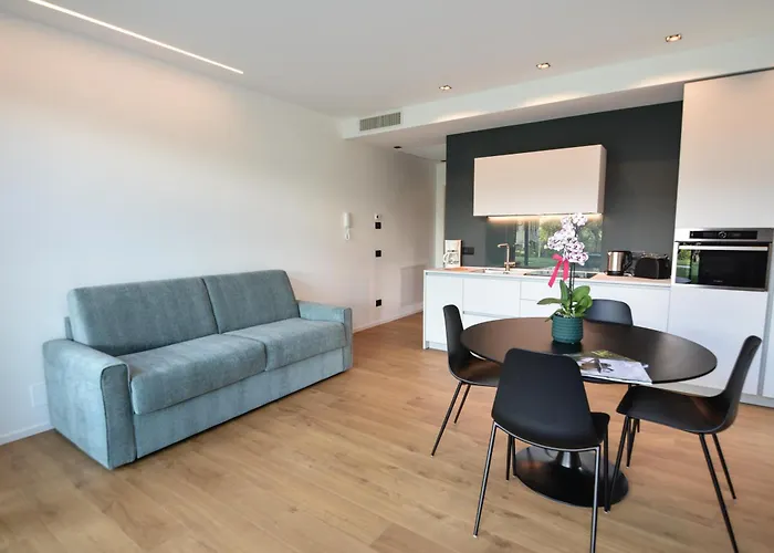 מלון דירות Olivo Luxury מאלצ'סינה