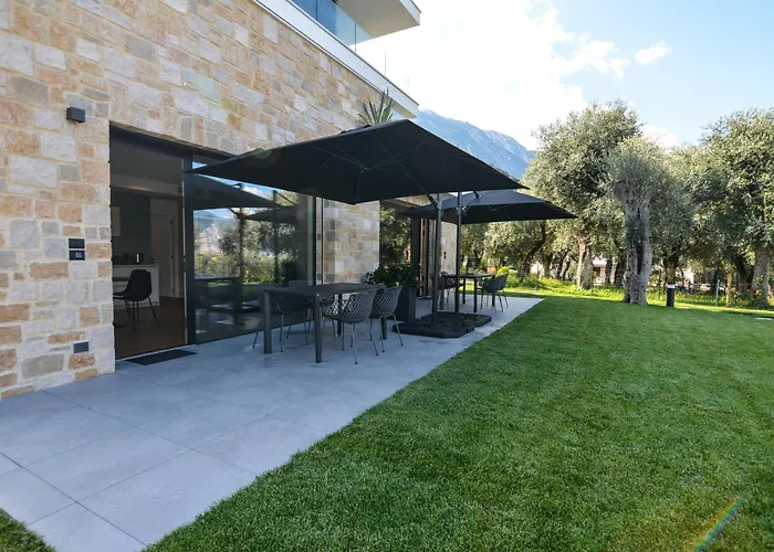 מלון דירות Olivo Luxury מאלצ'סינה